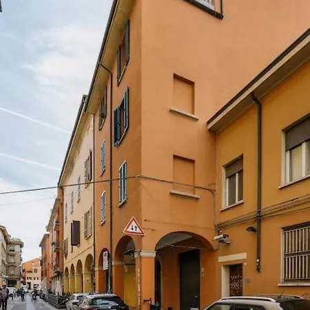 Suite In Via Del Pratello Bologna Exterior foto